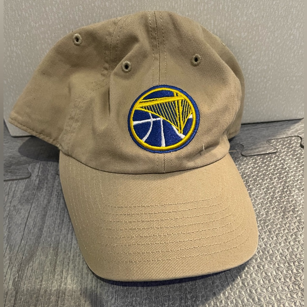 Golden state warriors upside logo Hat. ‘47 brand. One size fits all.